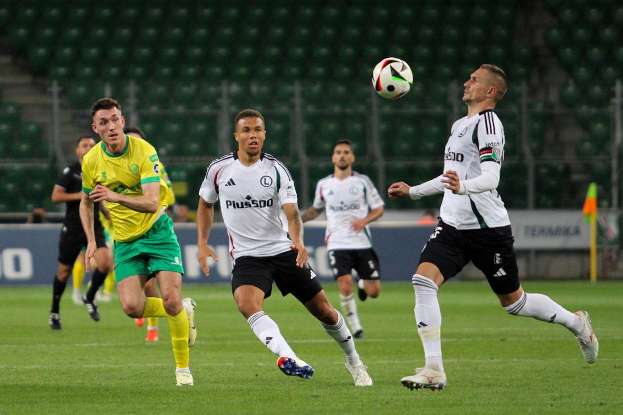 Interview Adam Davies (Caernarfon Town FC)